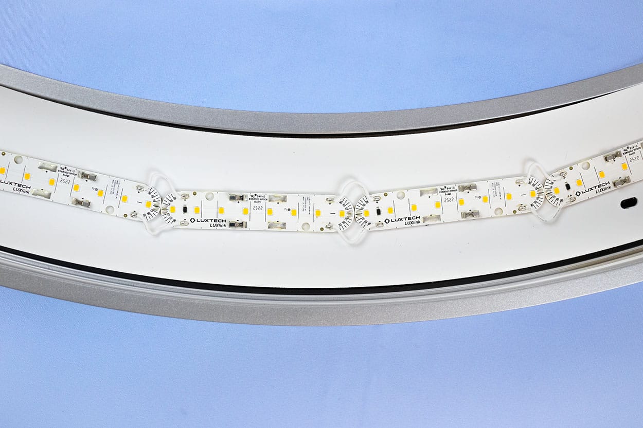 LUXlink CC close-up in fixture
